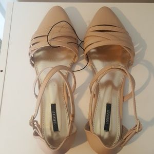 NWT pointed toe strappy flats